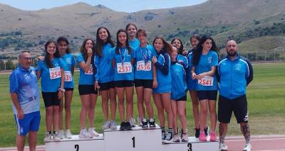 &Epsilon;&pi;&iota;&tau;&upsilon;&chi;ί&epsilon;&sigmaf; &kappa;&alpha;&iota; &chi;&alpha;&mu;ό&gamma;&epsilon;&lambda;&alpha; &sigma;&tau;&omicron;&nu; &Gamma;&acute; &Delta;&iota;&alpha;&sigma;&upsilon;&lambda;&lambda;&omicron;&gamma;&iota;&kappa;ό &Alpha;&gamma;ώ&nu;&alpha; &Alpha;&lambda;&tau;&iota;&kappa;&omicron;ύ &Tau;&rho;&iota;ά&theta;&lambda;&omicron;&upsilon; &Kappa;14 &sigma;&tau;&eta; &Lambda;ή&mu;&nu;&omicron;.