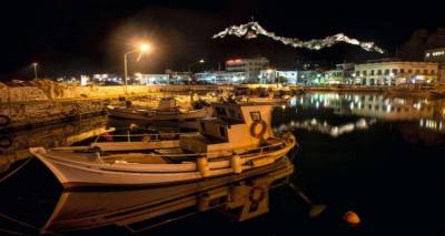 100 &alpha;&mu;&mu;&omicron;&upsilon;&delta;&epsilon;&rho;έ&sigmaf; &pi;&alpha;&rho;&alpha;&lambda;ί&epsilon;&sigmaf; &mu;&alpha;&sigmaf; &pi;&epsilon;&rho;&iota;&mu;έ&nu;&omicron;&upsilon;&nu; &sigma;&tau;&eta; &Lambda;ή&mu;&nu;&omicron;