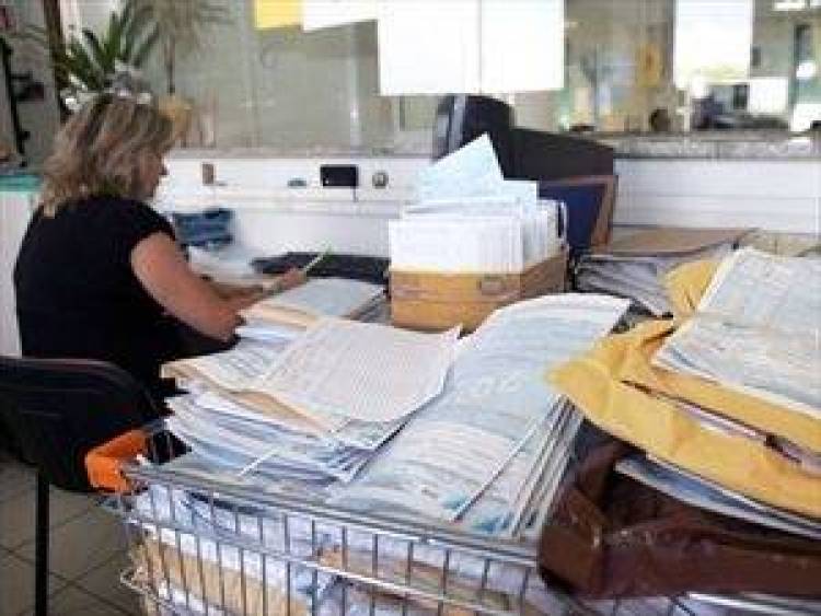&Pi;&omicron;&iota;&omicron;&iota; &laquo;&delta;&iota;&alpha;&theta;έ&sigma;&iota;&mu;&omicron;&iota;&raquo; &kappa;&iota;&nu;&delta;&upsilon;&nu;&epsilon;ύ&omicron;&upsilon;&nu; &nu;&alpha; &alpha;&pi;&omicron;&lambda;&upsilon;&theta;&omicron;ύ&nu;
