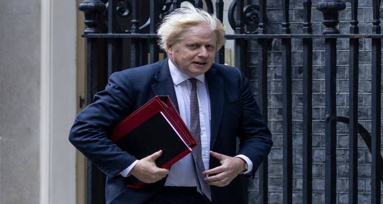 Βρετανία : O Μπόρις Τζόνσον αυξάνει τους φόρους για την κοινωνική πρόνοια