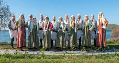 &Tau;&omicron; &Lambda;ύ&kappa;&epsilon;&iota;&omicron; &Epsilon;&lambda;&lambda;&eta;&nu;ί&delta;&omega;&nu; &Lambda;ή&mu;&nu;&omicron;&upsilon; &sigma;&eta;&kappa;ώ&nu;&epsilon;&iota; &alpha;&upsilon;&lambda;&alpha;ί&alpha; &sigma;&tau;&iota;&sigmaf; &kappa;&alpha;&lambda;&omicron;&kappa;&alpha;&iota;&rho;&iota;&nu;έ&sigmaf; &tau;&omicron;&upsilon; &epsilon;&kappa;&delta;&eta;&lambda;ώ&sigma;&epsilon;&iota;&sigmaf; (mp3)