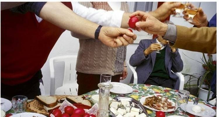 &Lambda;ή&mu;&nu;&omicron;&sigmaf;: &Pi;&iota;&omicron; &pi;&lambda;&omicron;ύ&sigma;&iota;&omicron; &tau;&alpha; &Pi;&alpha;&sigma;&chi;&alpha;&lambda;&iota;&nu;ό &tau;&rho;&alpha;&pi;έ&zeta;&iota; 50 &omicron;&iota;&kappa;&omicron;&gamma;&epsilon;&nu;&epsilon;&iota;ώ&nu;