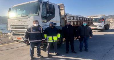 &Lambda;ή&mu;&nu;&omicron;&sigmaf;: &Delta;&upsilon;&omicron; &phi;&omicron;&rho;&tau;&eta;&gamma;ά &alpha;&lambda;ά&tau;&iota; &sigma;&tau;έ&lambda;&nu;&epsilon;&iota; &eta; &Pi;&epsilon;&rho;&iota;&phi;έ&rho;&epsilon;&iota;&alpha;