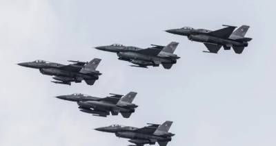 Απογειώθηκαν εσπευσμένα πολωνικά μαχητικά αεροσκάφη εν μέσω ρωσικών πληγμάτων στην Ουκρανία