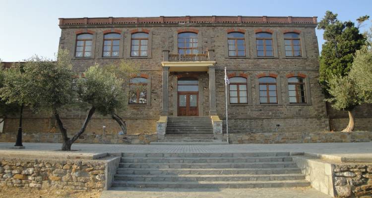 &Xi;&alpha;&nu;ά &sigma;&tau;&eta; &beta;&omicron;&upsilon;&lambda;ή &omicron;&iota; &epsilon;&lambda;&lambda;&epsilon;ί&psi;&epsilon;&iota;&sigmaf; &epsilon;&kappa;&pi;&alpha;&iota;&delta;&epsilon;&upsilon;&tau;&iota;&kappa;ώ&nu; &sigma;&tau;&alpha; &sigma;&chi;&omicron;&lambda;&epsilon;ί&alpha; &tau;&eta;&sigmaf; &Lambda;ή&mu;&nu;&omicron;&upsilon;