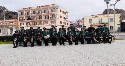 &Epsilon;&gamma;&gamma;&rho;&alpha;&phi;ή &Nu;έ&omega;&nu; &Mu;&epsilon;&lambda;ώ&nu; &sigma;&tau;&eta; &Delta;&eta;&mu;&omicron;&tau;&iota;&kappa;ή &Phi;&iota;&lambda;&alpha;&rho;&mu;&omicron;&nu;&iota;&kappa;ή