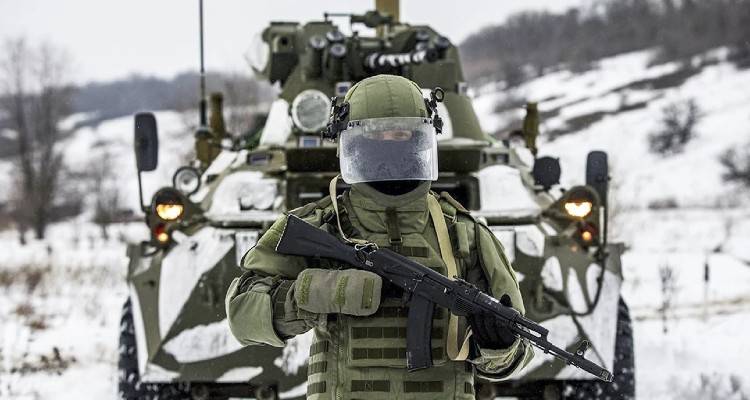 Τανκς στην ανατολική Ουκρανία μετά την απόφαση Πούτιν: Φόβοι για μεγαλύτερη σύρραξη, κρίσιμες οι επόμενες ώρες