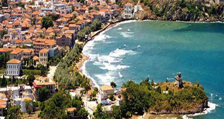 &Tau;&alpha;&xi;&iota;&delta;έ&psi;&tau;&epsilon; &gamma;&alpha;&sigma;&tau;&rho;&omicron;&nu;&omicron;&mu;&iota;&kappa;ά &sigma;&tau;&alpha; &epsilon;&lambda;&lambda;&eta;&nu;&iota;&kappa;ά &nu;&eta;&sigma;&iota;ά: &Eta; &Lambda;ή&mu;&nu;&omicron;&sigmaf; &mu;&epsilon; &tau;&alpha; &beta;&rho;&alpha;&beta;&epsilon;&upsilon;&mu;έ&nu;&alpha; &kappa;&rho;&alpha;&sigma;&iota;ά &tau;&eta;&sigmaf;