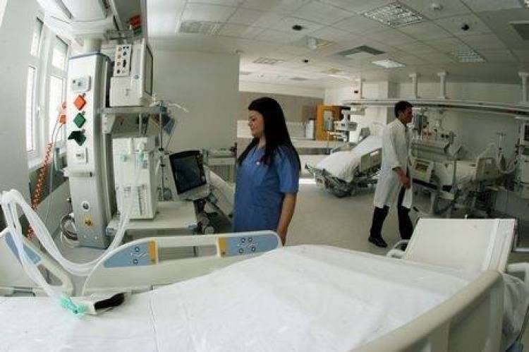 &Sigma;&tau;&omicron;&upsilon;&sigmaf; 104 &omicron;&iota; &nu;&epsilon;&kappa;&rho;&omicron;ί &alpha;&pi;ό &tau;&eta; &gamma;&rho;ί&pi;&eta;