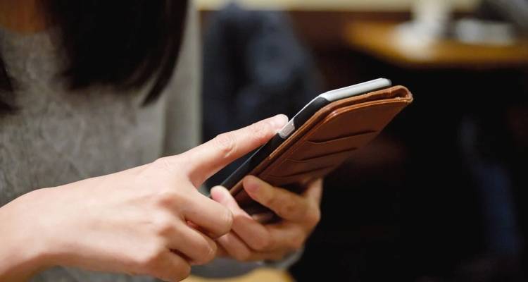 &laquo;&Mu;&pi;&lambda;ό&kappa;&omicron;&raquo; &gamma;&iota;&alpha; &tau;&omicron;&upsilon;&sigmaf; &alpha;&nu;&eta;&lambda;ί&kappa;&omicron;&upsilon;&sigmaf; &sigma;&tau;&alpha; social media | &Pi;έ&rho;&alpha;&sigma;&epsilon; &alpha;&pi;ό &tau;&eta; &Beta;&omicron;&upsilon;&lambda;ή &omicron; &nu;ό&mu;&omicron;&sigmaf;, &eta; &alpha;&pi;&alpha;&gamma;ό&rho;&epsilon;&upsilon;&sigma;&eta; &alpha;&rho;&chi;ί&zeta;&epsilon;&iota; &tau;&eta;&nu; 1&eta; &Iota;&alpha;&nu;&omicron;&upsilon;&alpha;&rho;ί&omicron;&upsilon; 2027