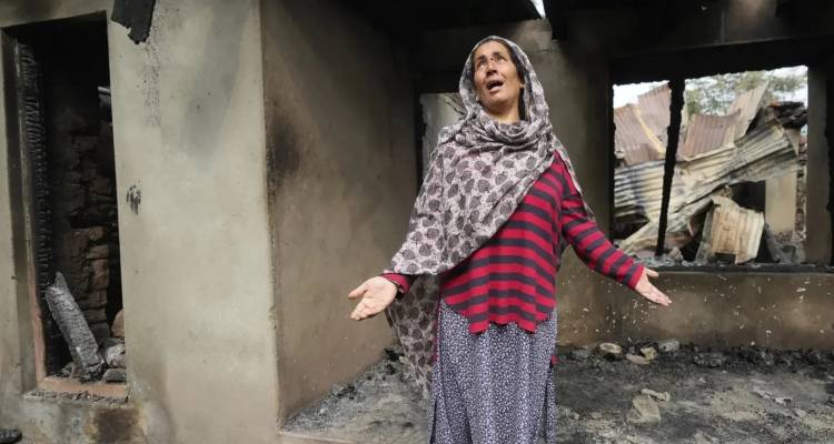 To Πακιστάν εξαπέλυσε μπαράζ επιθέσεων με drones και πυράυλους στα σύνορα με την Ινδία