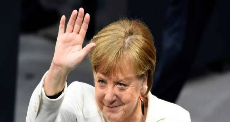&Gamma;&iota;&alpha; 4&eta; &phi;&omicron;&rho;ά &kappa;&alpha;&gamma;&kappa;&epsilon;&lambda;ά&rho;&iota;&omicron;&sigmaf; &eta; &Mu;έ&rho;&kappa;&epsilon;&lambda; | &Sigma;&tau;&eta;&nu; &Mu;&pi;&omicron;ύ&nu;&tau;&epsilon;&sigma;&tau;&alpha;&gamma;&kappa; &mu;&epsilon; &tau;&eta; &mu;&eta;&tau;έ&rho;&alpha; &tau;&eta;&sigmaf;