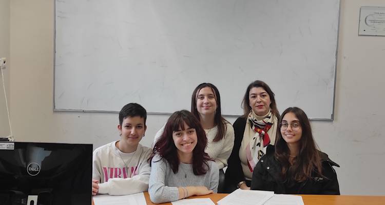 &Tau;&omicron; &Gamma;&epsilon;&nu;&iota;&kappa;ό &Lambda;ύ&kappa;&epsilon;&iota;&omicron; &Mu;&omicron;ύ&delta;&rho;&omicron;&upsilon; &sigma;&tau;&eta;&nu; &Epsilon;&kappa;&delta;ή&lambda;&omega;&sigma;&eta; &gamma;&iota;&alpha; &tau;&alpha; 70 &chi;&rho;ό&nu;&iota;&alpha; &alpha;&pi;ό &tau;&eta;&nu; ί&delta;&rho;&upsilon;&sigma;&eta; &tau;&omicron;&upsilon; &Delta;&iota;&kappa;&tau;ύ&omicron;&upsilon; &Sigma;&upsilon;&nu;&delta;&epsilon;&delta;&epsilon;&mu;έ&nu;&omega;&nu; &Sigma;&chi;&omicron;&lambda;&epsilon;ί&omega;&nu; &tau;&eta;&sigmaf; UNESCO