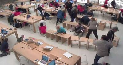 &Tau;&rho;ό&mu;&omicron;&sigmaf; &sigma;&epsilon; &kappa;&alpha;&tau;ά&sigma;&tau;&eta;&mu;&alpha; &tau;&eta;&sigmaf; Apple &sigma;&tau;&iota;&sigmaf; &Eta;&Pi;&Alpha;: Έ&nu;&omicron;&pi;&lambda;&omicron;&sigmaf; &alpha;&nu;&omicron;ί&gamma;&epsilon;&iota; &pi;&upsilon;&rho; &kappa;&alpha;&iota; ό&lambda;&omicron;&iota; &tau;&rho;έ&chi;&omicron;&upsilon;&nu; &nu;&alpha; &kappa;&rho;&upsilon;&phi;&tau;&omicron;ύ&nu;