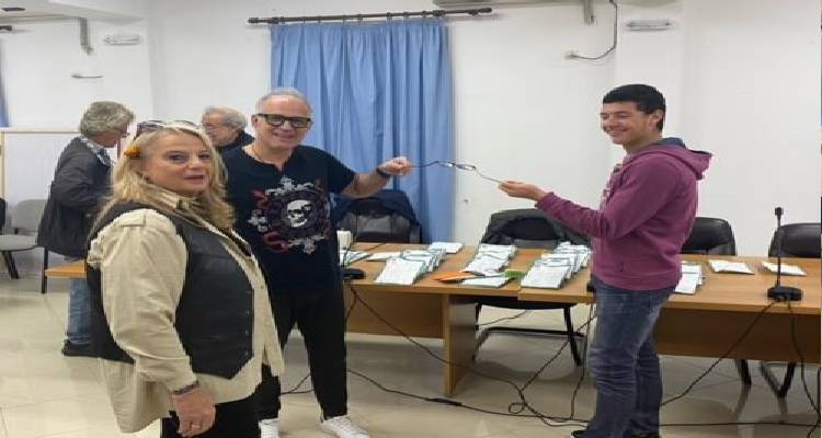 ΚΕΣΟ-ΠΕΟΟ Δεύτερη επίσκεψη στον ακριτικό Αη Στράτη για την παράδοση των γυαλιών