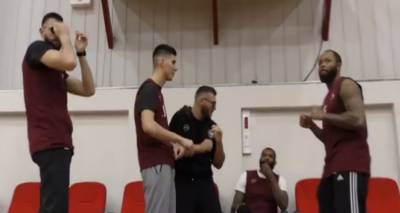 &Sigma;&epsilon; &rho;&upsilon;&theta;&mu;&omicron;ύ&sigmaf;... &Zeta;ό&zeta;&epsilon;&phi;&iota;&nu; &pi;&rho;&iota;&nu; &alpha;&pi;ό &tau;&omicron;&nu; &Omicron;&lambda;&upsilon;&mu;&pi;&iota;&alpha;&kappa;ό &omicron; Ή&phi;&alpha;&iota;&sigma;&tau;&omicron;&sigmaf;! (video)