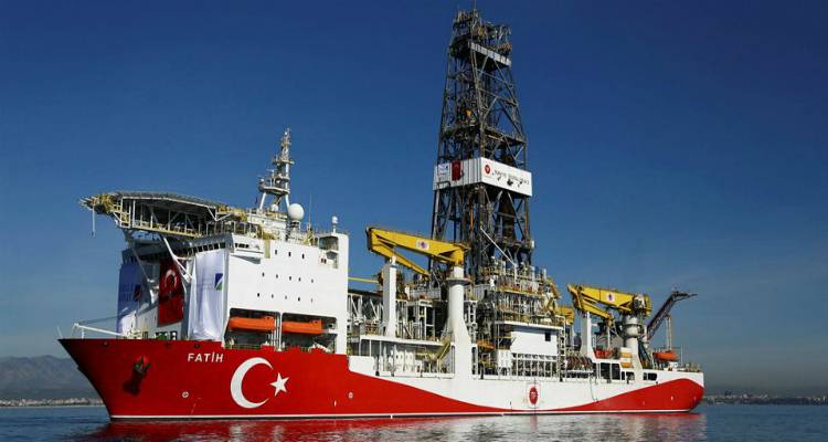 Με «πάγωμα» των διαπραγματεύσεων για την τελωνειακή ένωση απειλεί την Τουρκία η ΕΕ