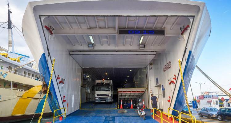 &Iota;&sigma;&pi;&alpha;&nu;ί&alpha;: &Tau;έ&lambda;&omicron;&sigmaf; &tau;&alpha; &eta;&lambda;&epsilon;&kappa;&tau;&rho;&iota;&kappa;ά &alpha;&upsilon;&tau;&omicron;&kappa;ί&nu;&eta;&tau;&alpha; &sigma;&tau;&alpha; &pi;&lambda;&omicron;ί&alpha; | &Omicron;&iota; &alpha;&pi;&alpha;&gamma;&omicron;&rho;&epsilon;ύ&sigma;&epsilon;&iota;&sigmaf; &sigma;&tau;&eta; &mu;&epsilon;&tau;&alpha;&phi;&omicron;&rho;ά &tau;&omicron;&upsilon;&sigmaf;