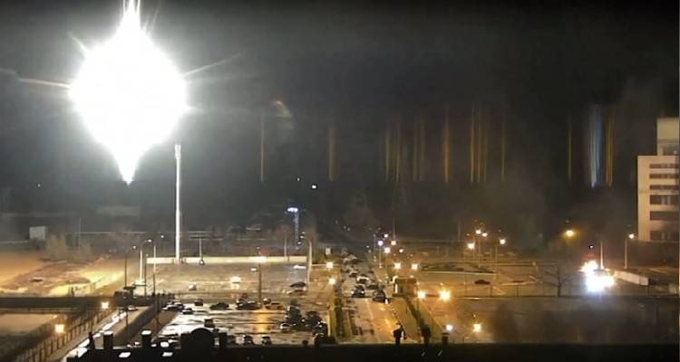 &Pi;ό&lambda;&epsilon;&mu;&omicron;&sigmaf; &sigma;&tau;&eta;&nu; &Omicron;&upsilon;&kappa;&rho;&alpha;&nu;ί&alpha;: &ldquo;&Mu;&epsilon; &tau;&eta; &chi;ά&rho;&eta; &tau;&omicron;&upsilon; &Theta;&epsilon;&omicron;ύ &alpha;&pi;&epsilon;&tau;&rho;ά&pi;&eta; &omicron;&rho;&iota;&alpha;&kappa;ά &mu;&iota;&alpha; &pi;&upsilon;&rho;&eta;&nu;&iota;&kappa;ή &kappa;&alpha;&tau;&alpha;&sigma;&tau;&rho;&omicron;&phi;ή&rdquo;