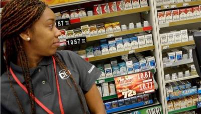 Νέα Υόρκη: Μπορούν να ψηφίζουν αλλά όχι να καπνίζουν