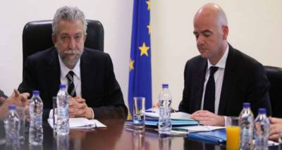 &Omicron; &Kappa;&omicron;&nu;&tau;&omicron;&nu;ή&sigmaf; &alpha;&pi;ά&nu;&tau;&eta;&sigma;&epsilon; &sigma;&tau;&eta; FIFA | &Delta;&epsilon;&nu; &kappa;ά&nu;&epsilon;&iota; &pi;ί&sigma;&omega; &kappa;&alpha;&iota; &delta;&epsilon;&nu; &xi;&epsilon;&kappa;&iota;&nu;ά &tau;&omicron; &Kappa;ύ&pi;&epsilon;&lambda;&lambda;&omicron;