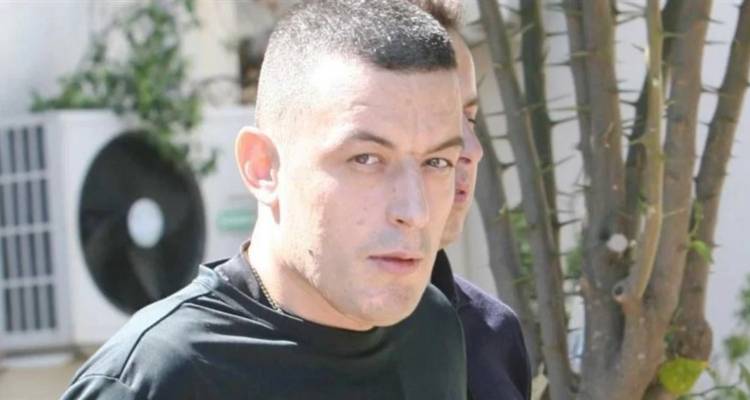 &Kappa;&eta;&rho;ύ&chi;&theta;&eta;&kappa;&epsilon; &delta;&rho;&alpha;&pi;έ&tau;&eta;&sigmaf; &omicron; &Alpha;&lambda;&kappa;έ&tau; &Rho;&iota;&zeta;ά&iota;, &delta;&epsilon;&nu; &epsilon;&pi;έ&sigma;&tau;&rho;&epsilon;&psi;&epsilon; &sigma;&tau;&iota;&sigmaf; &phi;&upsilon;&lambda;&alpha;&kappa;έ&sigmaf; &Delta;&omicron;&mu;&omicron;&kappa;&omicron;ύ -&Epsilon;&mu;&pi;&lambda;έ&kappa;&epsilon;&tau;&alpha;&iota; &sigma;&tau;&omicron;&upsilon;&sigmaf; &pi;&upsilon;&rho;&omicron;&beta;&omicron;&lambda;&iota;&sigma;&mu;&omicron;ύ&sigmaf; &sigma;&epsilon; beach bar &sigma;&tau;&eta;&nu; &Alpha;&nu;ά&beta;&upsilon;&sigma;&sigma;&omicron;