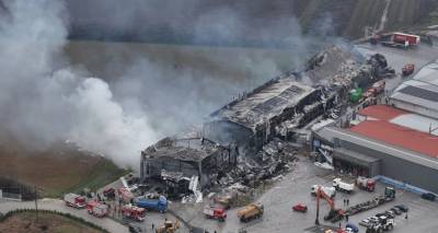 &Sigma;&tau;&omicron;&nu; &Epsilon;&iota;&sigma;&alpha;&gamma;&gamma;&epsilon;&lambda;έ&alpha; &omicron; &iota;&delta;&iota;&omicron;&kappa;&tau;ή&tau;&eta;&sigmaf; &kappa;&alpha;&iota; &delta;ύ&omicron; &sigma;&tau;&epsilon;&lambda;έ&chi;&eta; &tau;&omicron;&upsilon; &epsilon;&rho;&gamma;&omicron;&sigma;&tau;&alpha;&sigma;ί&omicron;&upsilon; &Beta;&iota;&omicron;&lambda;ά&nu;&tau;&alpha; -&Beta;&rho;έ&theta;&eta;&kappa;&epsilon; &tau;&rho;ύ&pi;&alpha; &sigma;&tau;&iota;&sigmaf; &sigma;&omega;&lambda;ή&nu;&epsilon;&sigmaf;, &pi;ώ&sigmaf; έ&gamma;&iota;&nu;&epsilon; &eta; έ&kappa;&rho;&eta;&xi;&eta;