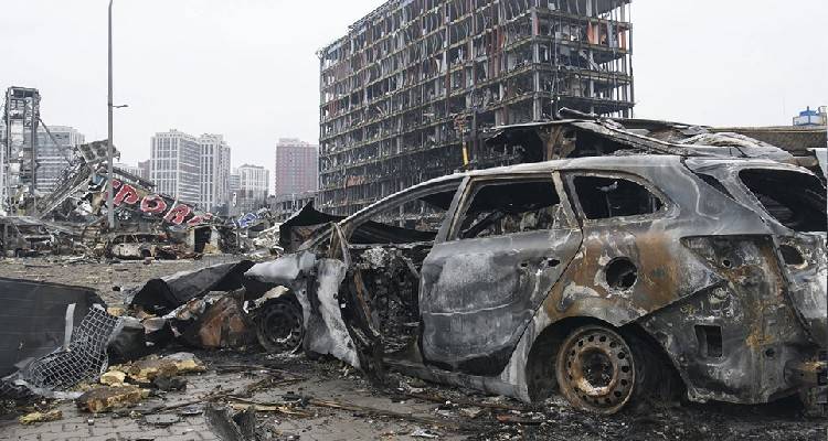 &Pi;ό&lambda;&epsilon;&mu;&omicron;&sigmaf; &sigma;&tau;&eta;&nu; &Omicron;&upsilon;&kappa;&rho;&alpha;&nu;ί&alpha;: &Gamma;&iota;&alpha; &nu;έ&omicron; &chi;&tau;ύ&pi;&eta;&mu;&alpha; &sigma;&tau;&omicron; &Kappa;ί&epsilon;&beta;&omicron; &alpha;&pi;&epsilon;&iota;&lambda;&epsilon;ί &eta; &Rho;&omega;&sigma;ί&alpha;