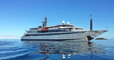 &Sigma;&tau;&eta; &Lambda;ή&mu;&nu;&omicron; &sigma;ή&mu;&epsilon;&rho;&alpha; &tau;&omicron; &laquo;Variety Voyager&raquo;