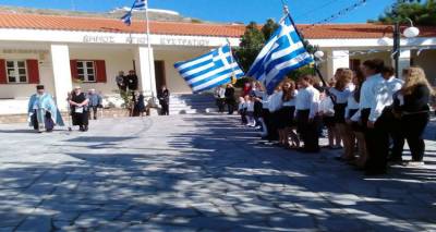 Ο Εθνικός Ύμνος ήχησε στον Αη Στράτη | Με λαμπρότητα ο εορτασμός της 28ης Οκτωβρίου (photos + video)