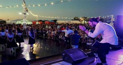Ο 18χρονος Λημνιός χορευτής που ξεσήκωσε τους πάντες με το τουμπερλέκι του!