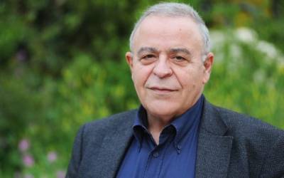 &Kappa;&epsilon;ί&mu;&epsilon;&nu;&omicron; &sigma;&upsilon;&mu;&pi;&alpha;&rho;ά&sigma;&tau;&alpha;&sigma;&eta;&sigmaf; &sigma;&tau;&omicron;&nu; &Sigma;&tau;. &Tau;&sigma;&alpha;&kappa;&upsilon;&rho;ά&kappa;&eta; &alpha;&pi;ό 431 &phi;&omicron;&iota;&tau;&eta;&tau;έ&sigmaf; &tau;&omicron;&upsilon;