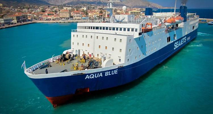 Aqua Blue: Αλλαγή στην ώρα αναχώρησης του αυριανού δρομολογίου από Λαύριο