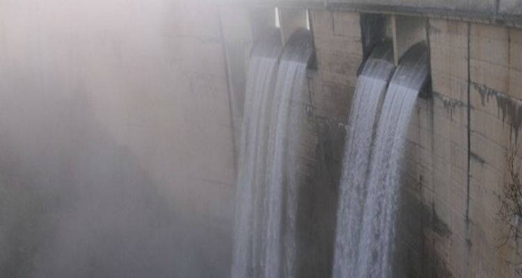 Ξεχείλισε το φράγμα του Κοντιά | Προβλήματα και εχθές στη Λήμνο