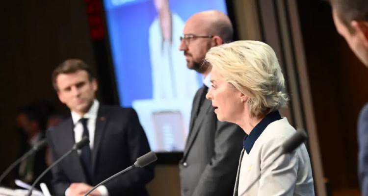 Πόλεμος στην Ουκρανία: Το παρασκήνιο των αποφάσεων του Ευρωπαϊκού Συμβουλίου για τις κυρώσεις στη Ρωσία