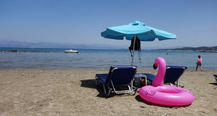 ΟΠΕΚΑ - Κοινωνικός τουρισμός: «Τρέχουν» οι αιτήσεις | Δείτε αν δικαιούστε δωρεάν διακοπές