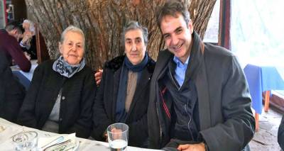 &Mu;&eta;&tau;&sigma;&omicron;&tau;ά&kappa;&eta;&sigmaf;: &Eta; &kappa;&upsilon;&beta;έ&rho;&nu;&eta;&sigma;&eta; &mu;&epsilon; &tau;&omicron;&upsilon;&sigmaf; &chi;&epsilon;&iota;&rho;&iota;&sigma;&mu;&omicron;ύ&sigmaf; &tau;&eta;&sigmaf; &epsilon;&pi;&iota;&delta;&epsilon;ί&nu;&omega;&sigma;&epsilon; &tau;&omicron; &pi;&rho;ό&beta;&lambda;&eta;&mu;&alpha; &tau;&omicron;&upsilon; &pi;&rho;&omicron;&sigma;&phi;&upsilon;&gamma;&iota;&kappa;&omicron;ύ