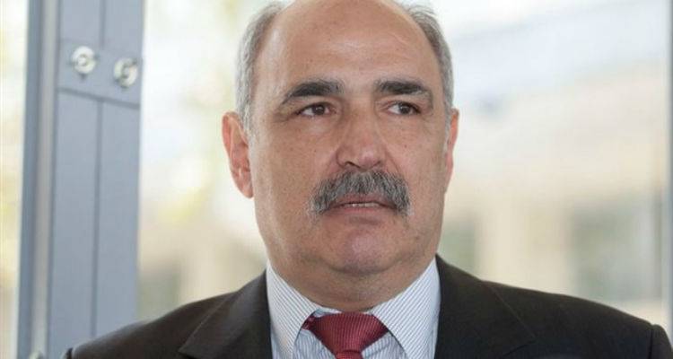 &Tau;&eta; &Lambda;ή&mu;&nu;&omicron; &epsilon;&pi;&iota;&sigma;&kappa;έ&pi;&tau;&epsilon;&tau;&alpha;&iota; &alpha;ύ&rho;&iota;&omicron; &omicron; &Mu;ά&rho;&kappa;&omicron;&sigmaf; &Mu;&pi;ό&lambda;&alpha;&rho;&eta;&sigmaf;