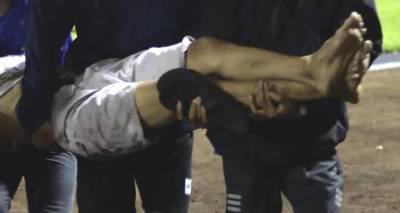 &Tau;&rho;&alpha;&gamma;&omega;&delta;ί&alpha; &sigma;&tau;&eta; &Mu;&alpha;&delta;&alpha;&gamma;&alpha;&sigma;&kappa;ά&rho;&eta;: &Delta;&epsilon;&kappa;&alpha;&tau;&rho;&epsilon;ί&sigmaf; &nu;&epsilon;&kappa;&rho;&omicron;ί, &epsilon;&kappa; &tau;&omega;&nu; &omicron;&pi;&omicron;ί&omega;&nu; 7 &alpha;&nu;ή&lambda;&iota;&kappa;&omicron;&iota;, &alpha;&pi;ό &pi;&omicron;&delta;&omicron;&pi;ά&tau;&eta;&mu;&alpha; &sigma;&epsilon; &sigma;&tau;ά&delta;&iota;&omicron;