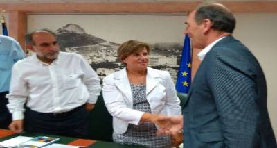 Στη συνάντηση των Περιφερειαρχών με τον Υπουργό Οικονομίας η Χριστιάνα Καλογήρου