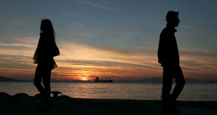 &Eta; &iota;&sigma;&tau;&omicron;&rho;ί&alpha; &tau;&omega;&nu; &zeta;&epsilon;&upsilon;&gamma;&alpha;&rho;&iota;ώ&nu; &pi;&omicron;&upsilon; &chi;&omega;&rho;ί&zeta;&omicron;&upsilon;&nu; (ή... &omicron; &pi;ό&lambda;&epsilon;&mu;&omicron;&sigmaf; &tau;&omega;&nu; &Rho;ό&omicron;&upsilon;&zeta;)