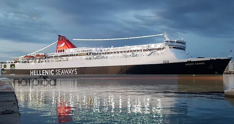 Έκτακτα δρομολόγια του «Νήσος Σάμος» για τις μεταφορικές ανάγκες του νησιού