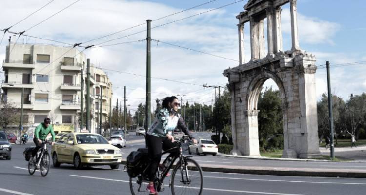 Lockdown: Αυτό είναι το ΦΕΚ με τα νέα μέτρα | Τι αλλάζει στα SMS και τα ωράρια απαγόρευσης κυκλοφορίας