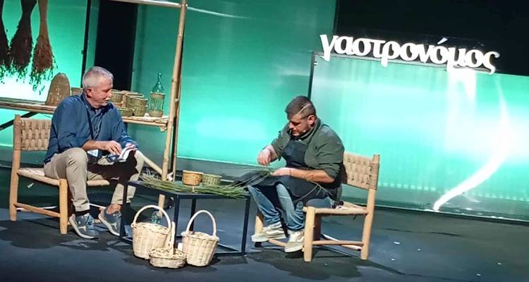 &Omicron; &kappa;&alpha;&lambda;&alpha;&theta;&omicron;&pi;&lambda;έ&kappa;&tau;&eta;&sigmaf; &tau;&eta;&sigmaf; &Lambda;ή&mu;&nu;&omicron;&upsilon; &Rho;&alpha;&phi;&alpha;ή&lambda; &Gamma;&iota;&alpha;&nu;&nu;έ&lambda;&lambda;&eta;&sigmaf; &sigma;&tau;&eta; &laquo;&Mu;&epsilon;&gamma;ά&lambda;&eta; &Gamma;&iota;&omicron;&rho;&tau;ή&raquo; &tau;&omicron;&upsilon; &Gamma;&alpha;&sigma;&tau;&rho;&omicron;&nu;ό&mu;&omicron;&upsilon;