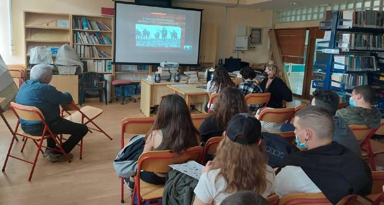 &Gamma;&Epsilon;&Lambda; &Mu;&omicron;ύ&delta;&rho;&omicron;&upsilon;: &laquo;&Alpha;&pi;ό &tau;&omicron; ό&nu;&epsilon;&iota;&rho;&omicron; &tau;&eta;&sigmaf; &Epsilon;&nu;&omega;&mu;έ&nu;&eta;&sigmaf; &Epsilon;&upsilon;&rho;ώ&pi;&eta;&sigmaf; &sigma;&tau;&omicron;&nu; &epsilon;&phi;&iota;ά&lambda;&tau;&eta; &tau;&omicron;&upsilon; &pi;&omicron;&lambda;έ&mu;&omicron;&upsilon;&raquo;.