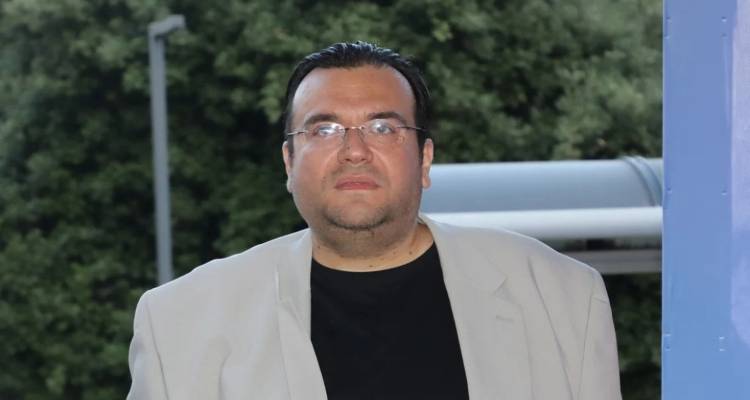 &Omicron; &pi;&rho;ό&epsilon;&delta;&rho;&omicron;&sigmaf; &tau;&omicron;&upsilon; &Lambda;&Alpha;&Omicron;&Sigma; &Phi;ί&lambda;&iota;&pi;&pi;&omicron;&sigmaf; &Kappa;&alpha;&mu;&pi;&omicron;ύ&rho;&eta;&sigmaf; &kappa;&alpha;&iota; &eta; &sigma;ύ&zeta;&upsilon;&gamma;ό&sigmaf; &tau;&omicron;&upsilon; &alpha;&rho;&chi;&eta;&gamma;&omicron;ί &kappa;&upsilon;&kappa;&lambda;ώ&mu;&alpha;&tau;&omicron;&sigmaf; &pi;&omicron;&upsilon; &epsilon;&xi;&alpha;&pi;&alpha;&tau;&omicron;ύ&sigma;&epsilon; &tau;&omicron;&nu; &Epsilon;&Phi;&Kappa;&Alpha;, &pi;ά&nu;&omega; &alpha;&pi;ό 1,5 &epsilon;&kappa;&alpha;&tau;. &epsilon;&upsilon;&rho;ώ &eta; &zeta;&eta;&mu;&iota;ά