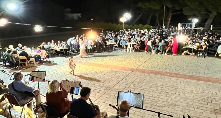 &Omicron; &Sigma;ύ&lambda;&lambda;&omicron;&gamma;&omicron;&sigmaf; &Pi;&omicron;&rho;&tau;&iota;&alpha;&nu;&alpha;&tau;ώ&nu; &epsilon;&upsilon;&chi;&alpha;&rho;&iota;&sigma;&tau;&epsilon;ί&hellip;