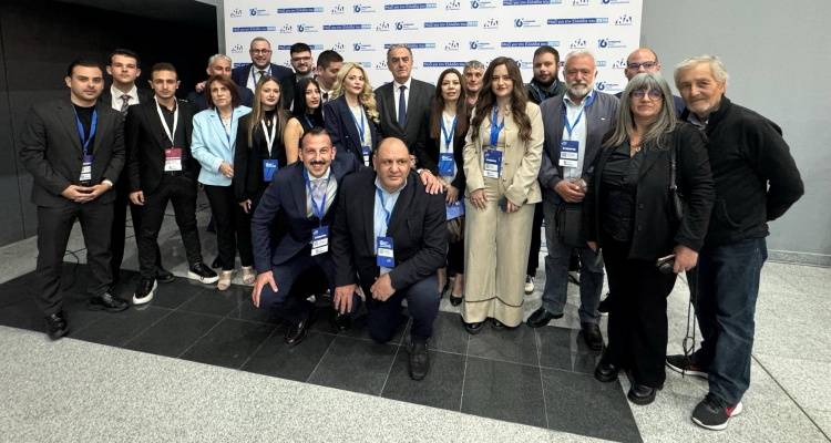 &Eta; &Lambda;έ&sigma;&beta;&omicron;&sigmaf; &kappa;&alpha;&iota; &eta; &Lambda;ή&mu;&nu;&omicron;&sigmaf; έ&delta;&omega;&sigma;&alpha;&nu; &delta;&upsilon;&nu;&alpha;&mu;&iota;&kappa;ό &pi;&alpha;&rho;ώ&nu; &sigma;&tau;&omicron; 16&omicron; &Sigma;&upsilon;&nu;έ&delta;&rho;&iota;&omicron; &tau;&eta;&sigmaf; &Nu;&Delta;