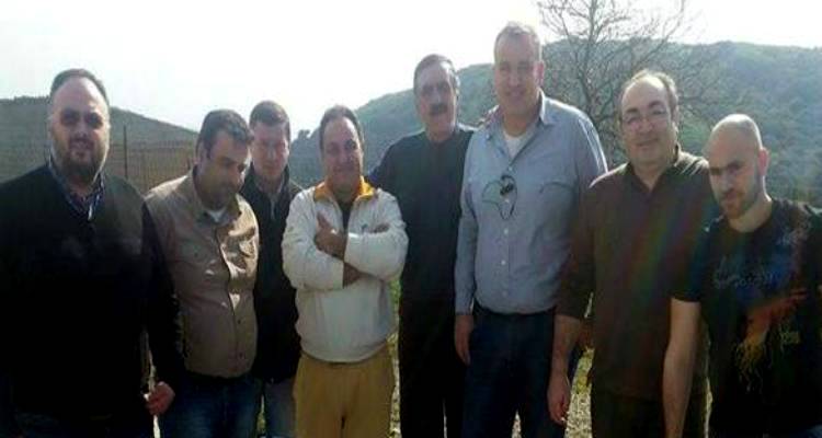 &Sigma;&tau;&iota;&sigmaf; 6 &Mu;&alpha;ΐ&omicron;&upsilon; &eta; &epsilon;&tau;&eta;&sigma;ί&alpha; &gamma;&epsilon;&nu;&iota;&kappa;ή &sigma;&upsilon;&nu;έ&lambda;&epsilon;&upsilon;&sigma;&eta; &tau;&omicron;&upsilon; &Kappa;&upsilon;&nu;&eta;&gamma;&epsilon;&tau;&iota;&kappa;&omicron;ύ &Sigma;&upsilon;&lambda;&lambda;ό&gamma;&omicron;&upsilon; &Lambda;ή&mu;&nu;&omicron;&upsilon;