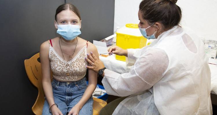 Κορωνοϊός: Άνοιξε η πλατφόρμα εμβολιασμού για παιδιά 5-11 ετών